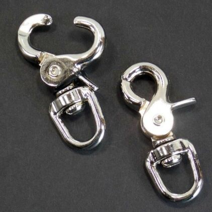 NP Scissor Clip for Parrot Cages and Toys 1 pc